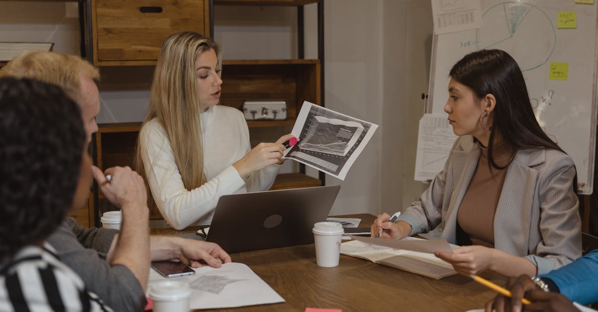 découvrez notre programme de soutien dédié aux étudiants internationaux, conçu pour faciliter leur expérience académique et sociale. profitez d'une assistance personnalisée, de conseils pratiques et d'activités culturelles enrichissantes pour vous aider à vous adapter à votre nouvelle vie.