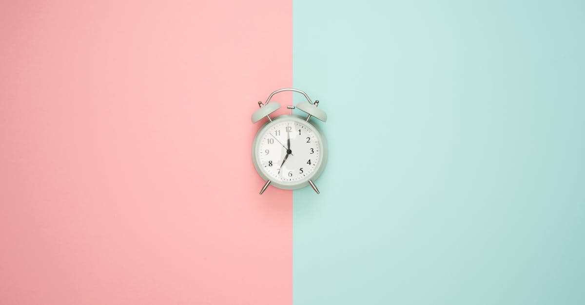 découvrez tout ce que vous devez savoir sur le concept de nombre. de la théorie des nombres aux applications pratiques, plongez dans l'univers fascinant des chiffres et leur importance dans notre quotidien.